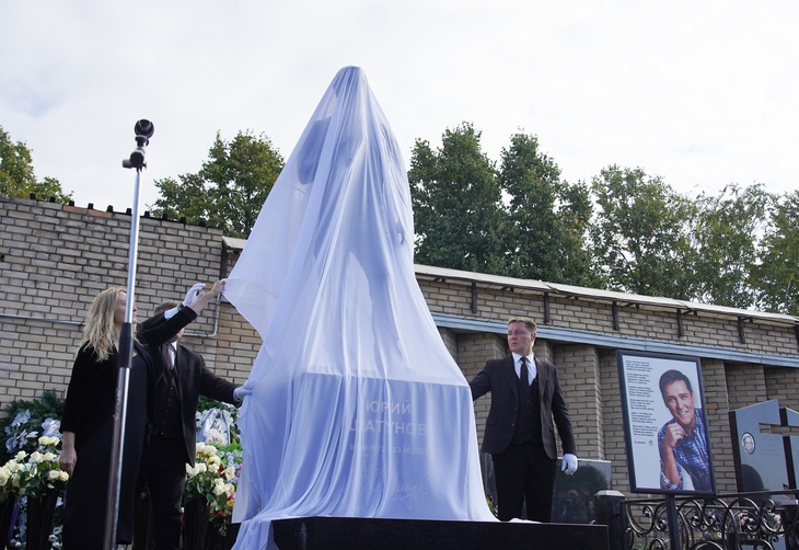 Биография жены фронтмена «Ласкового мая» Светланы Шатуновой