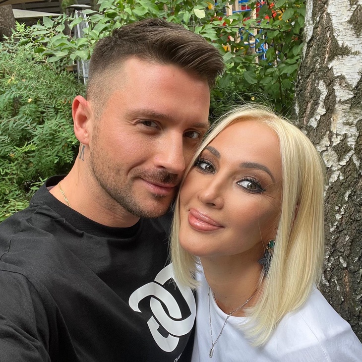 Вечно молодая блондинка: как Лера Кудрявцева покорила весь шоу-бизнес, но чуть не осталась одна Вечно молодая блондинка: как Лера Кудрявцева покорила весь шоу-бизнес, но чуть не осталась одна