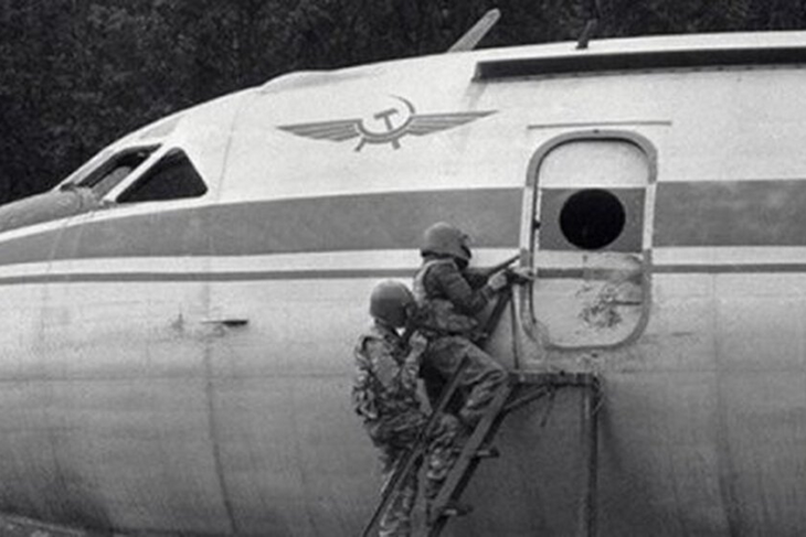 40 лет назад золотая грузинская молодежь захватила Ту-134А, который должен был лететь из Тбилиси в Ленинград