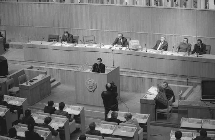 Мечтал вернуть СССР и стать главой Чечни: главные события в жизни Руслана Хасбулатова Мечтал вернуть СССР и стать главой Чечни: главные события в жизни Руслана Хасбулатова