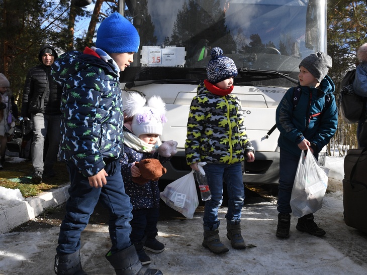 Родители эвакуированных детей Донбасса приедут к ним в Москву