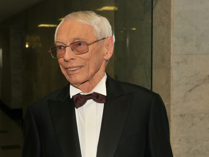 Композитор Зацепин из-за однофамильца оказался втянут в скандал вокруг Пугачевой Композитор Зацепин из-за однофамильца оказался втянут в скандал вокруг Пугачевой