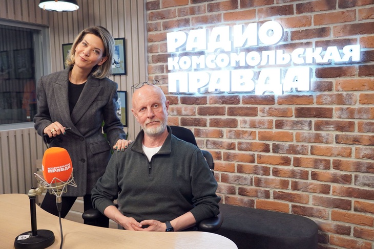 Дмитрий «Гоблин» Пучков и Надана Фридрихсон в студии Радио «Комсомольская правда»