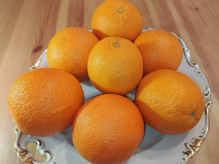 Диетолог рассказала о пользе апельсинов для здоровья сосудов 