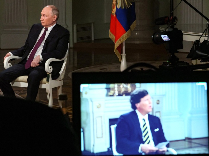 Реакцию Запада на интервью Карлсона с Путиным пытаются замалчивать