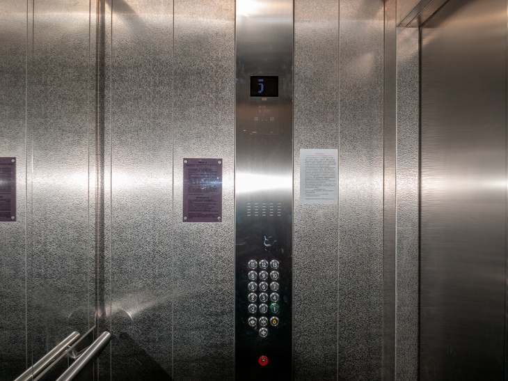 В России планируется массовая замена устаревших лифтов — Моор
