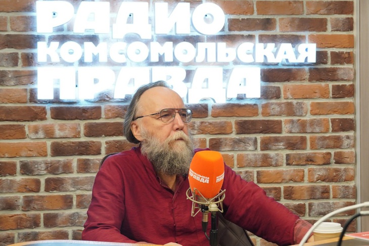 Философ Александр Дугин в эфире Радио «Комсомольская правда»