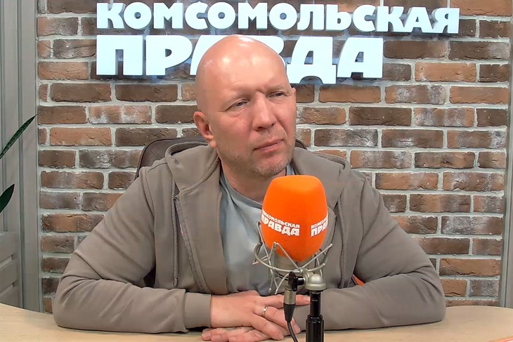 телеведущий Анатолий Кузичев 