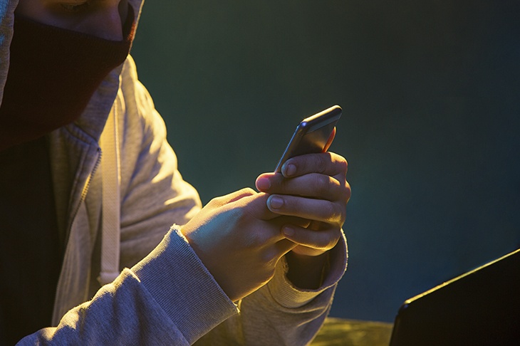 Назван любимый мессенджер мошенников