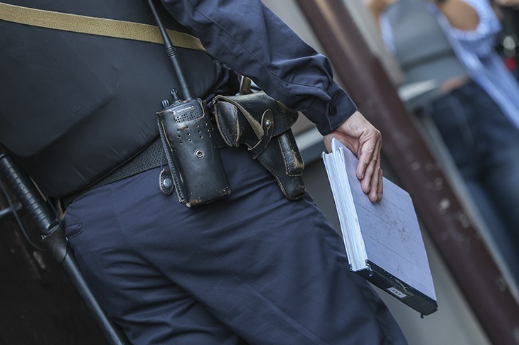 Тела двух человек нашли в припаркованном фургоне в Москве Тела двух человек нашли в припаркованном фургоне в Москве