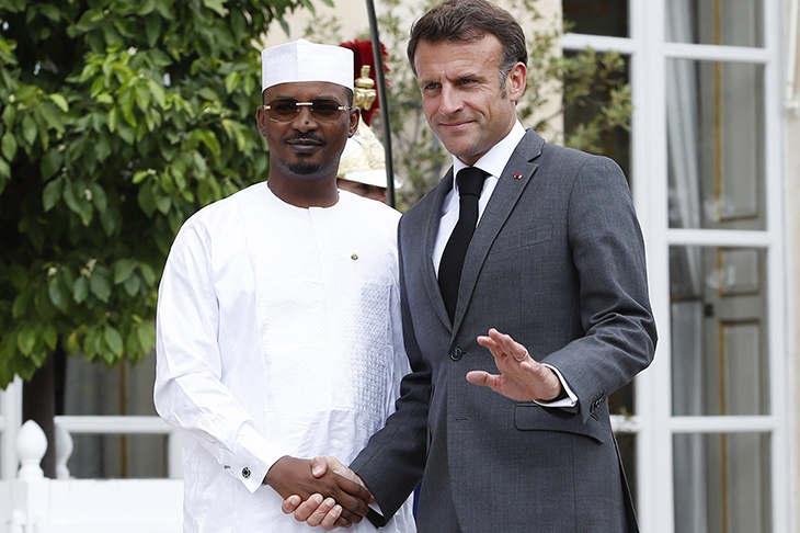 Чад потребовал от Франции вывести военный контингент из республики