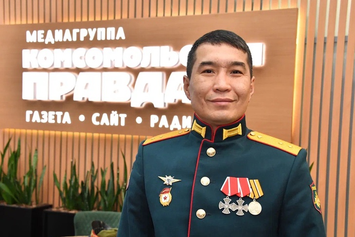 прапорщик, командир штурмового взвода Илья Артеменко