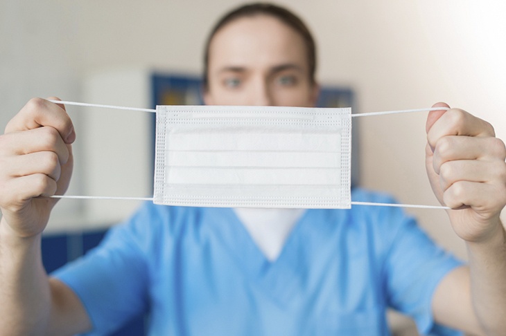 Доктор Альтштейн оценил вероятность вспышки эпидемии метапневмовируса