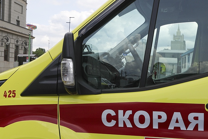 5-летний мальчик пострадал после взрыва петарды на детской площадке в Петербурге