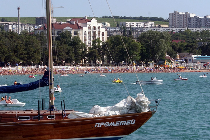 Кубань приняла рекордное число туристов в июне, несмотря на мазут — Кондратьев Кубань приняла рекордное число туристов в июне, несмотря на мазут — Кондратьев