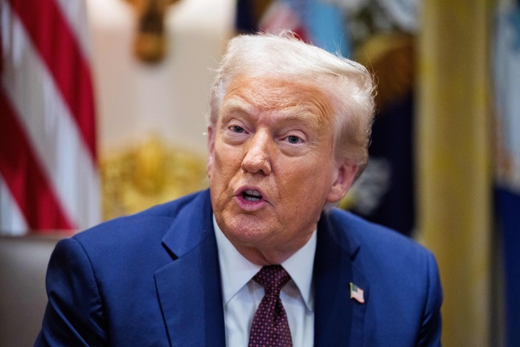 Трамп допустил введение санкций не только против России, но и против Украины Трамп допустил введение санкций не только против России, но и против Украины