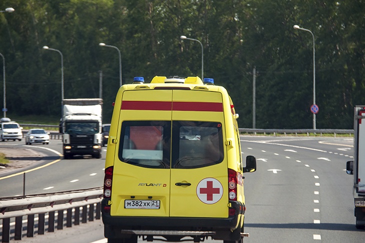 Автовладельцам напомнили об ответственности за непропуск скорой помощи Автовладельцам напомнили об ответственности за непропуск скорой помощи