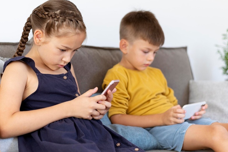 «Абсолютно неприемлемо»: депутат Свинцов объяснил необходимость закона о блокировке мата в Сети