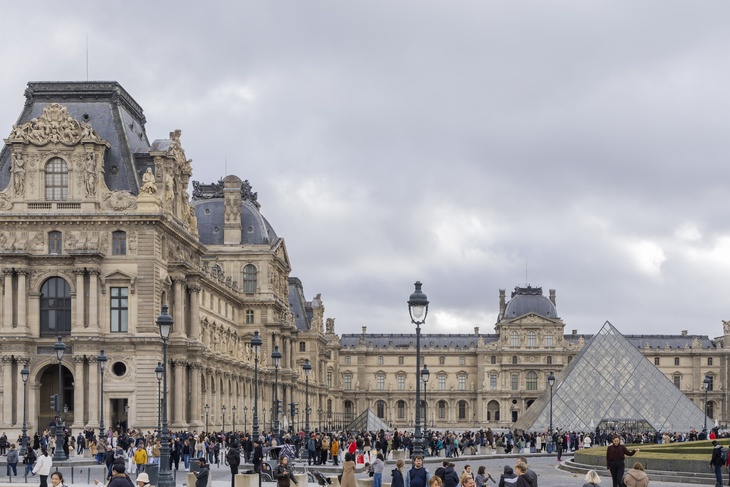 Дуров назвал ограбление Лувра признаком упадка Франции