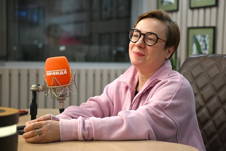 Тутта Ларсен в студии Радио «Комсомольская правда»