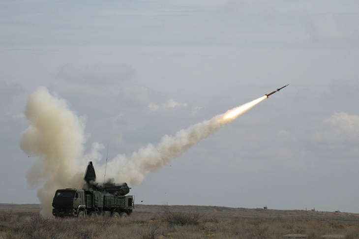 Средства ПВО России уничтожили за ночь 94 украинских БПЛА