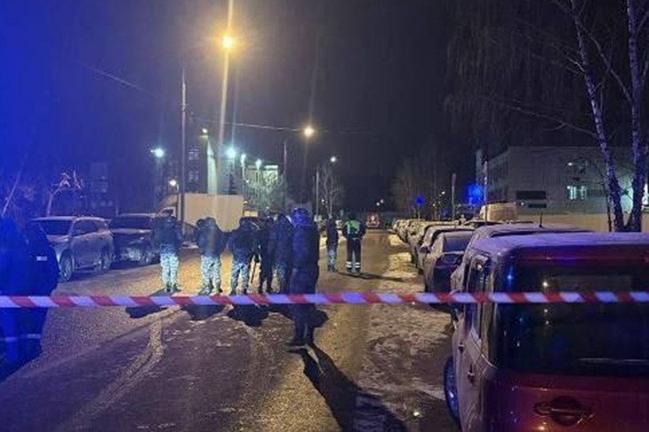 Три человека погибли при взрыве у полицейского участка в Москве