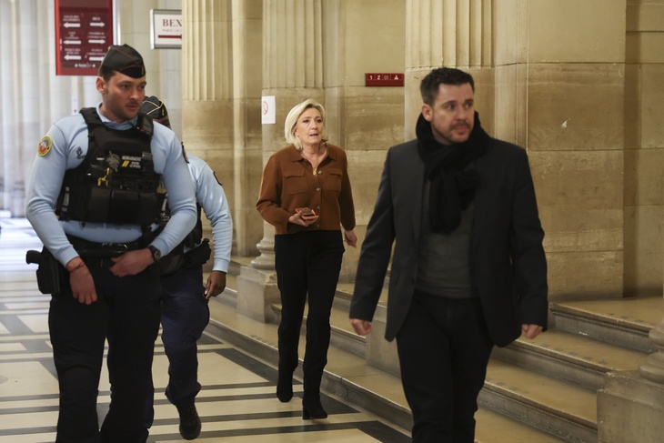 Политолог назвала судебный процесс против Ле Пен маркером кризиса доверия к европейским институтам