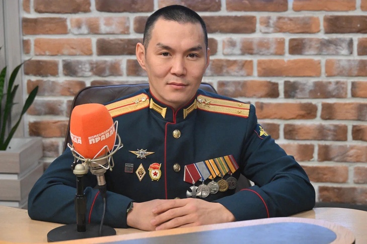 Чингис Хомушку, командир мотострелкового взвода, лейтенант