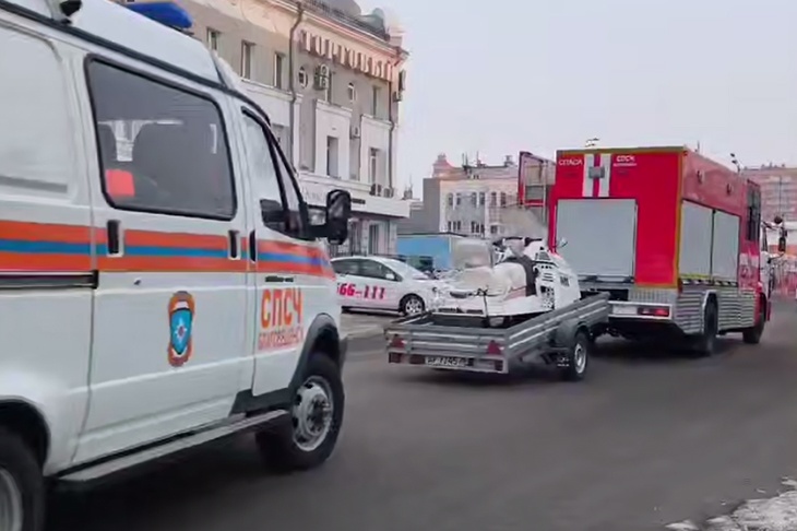 Вертолет с тремя людьми на борту пропал в Амурской области