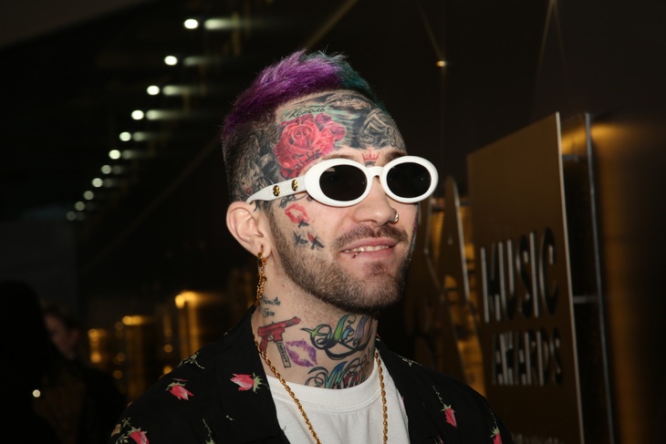 Русское народное шнейне-втфа: Ганвест выпустил песню «Калинка» Русское народное шнейне-втфа: Ганвест выпустил песню «Калинка»