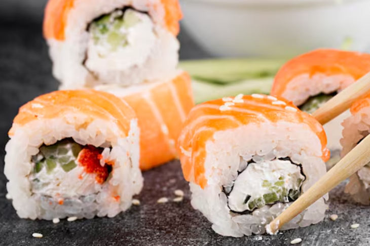 Эксперт объяснил рост цен на японскую кухню в России Эксперт объяснил рост цен на японскую кухню в России