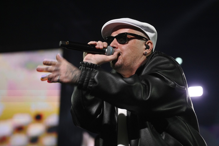 Гуф назвал свою девушку «сукой» в новой песне «Молча» Гуф назвал свою девушку «сукой» в новой песне «Молча»