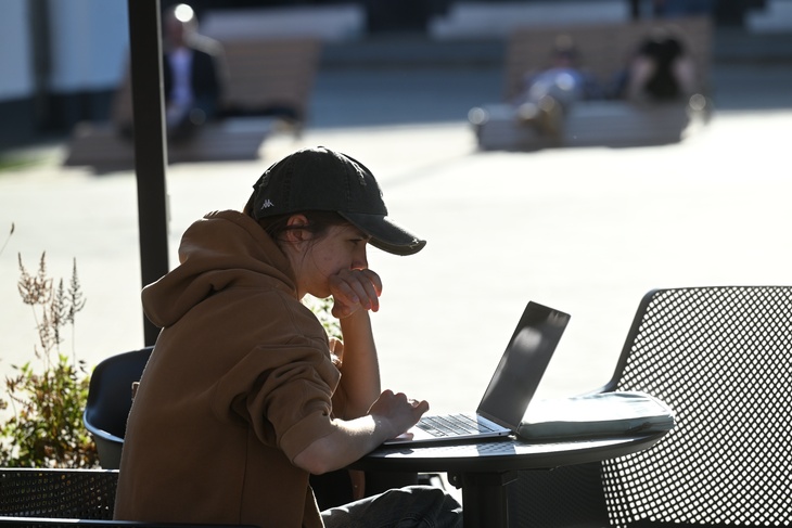 В России введут госрегулирование ИИ: почему это важно и какие проблемы позволит решить