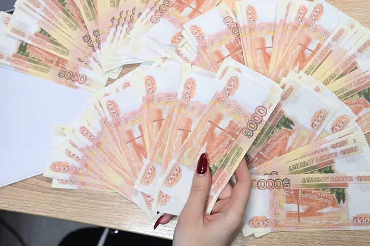 HR-эксперт раскрыл, откуда взялись данные о росте средней зарплаты в РФ до ₽139 тыс.