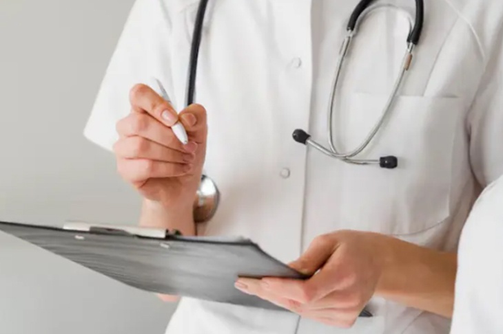 Врач раскрыл, почему рак кишечника все чаще находят у молодых людей