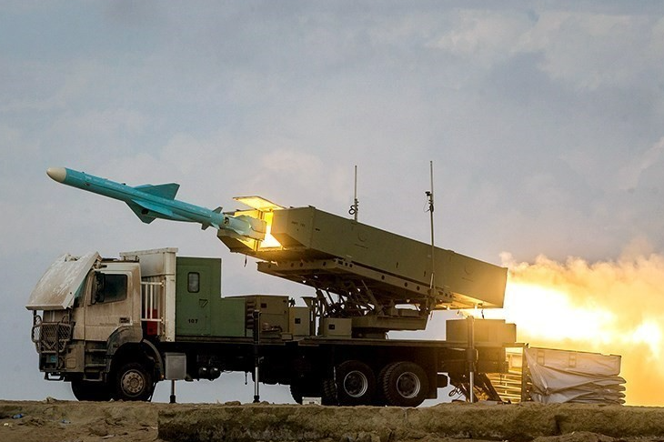 Иран начал применять умные ракеты, способные обходить ПВО