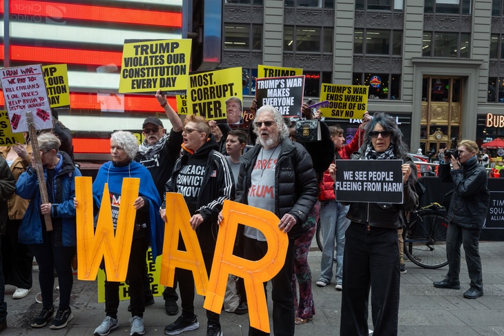 Политолог заявил, что США будут вынуждены согласиться на условия Тегерана