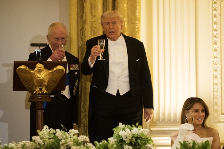 Трамп отверг предложения Ирана и пообещал усилить блокаду