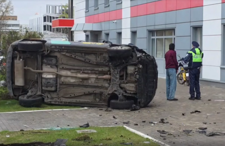 В Москве водитель каршеринга сбил троих человек в ходе погони ДПС