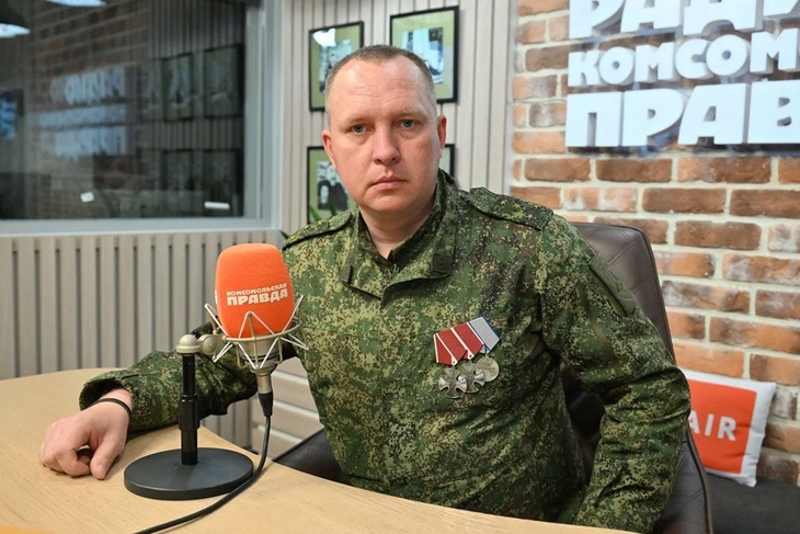 В эфире Радио «Комсомольская правда» замкомандира батальона по военно-политической работе, капитан Сергей Ян
