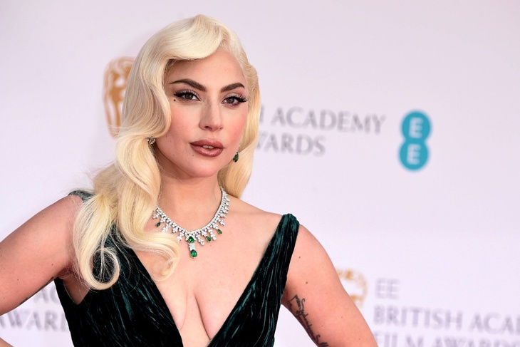 Runway: Lady Gaga записала песню к фильму «Дьявол носит Prada-2»