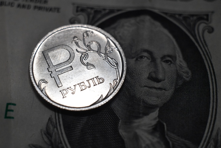 Эксперт оценил влияние снижения ключевой ставки на рубль и экономику