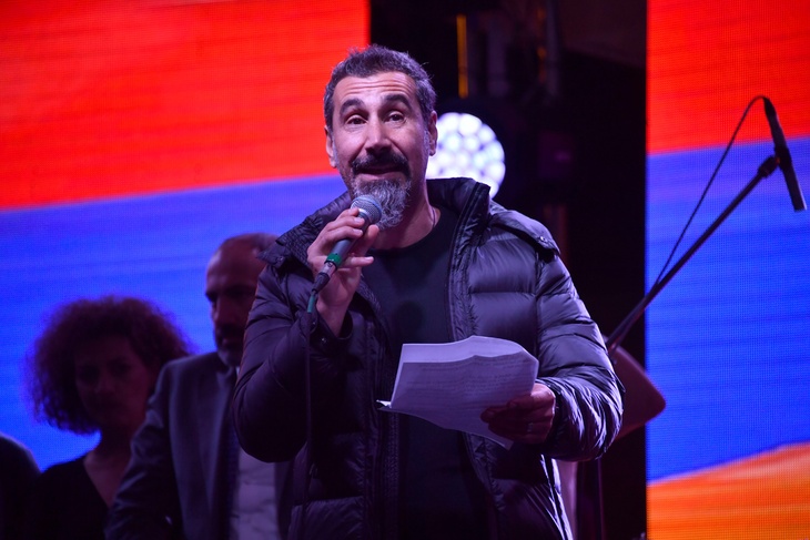 Лидер System of a Down Серж Танкян