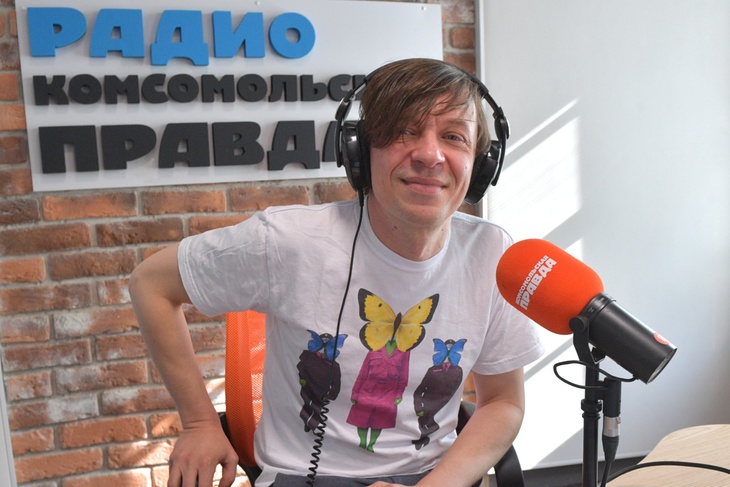 Маленькая лошадка, будь осторожна: Найк Борзов выпустил песню про каннибализм Маленькая лошадка, будь осторожна: Найк Борзов выпустил песню про каннибализм