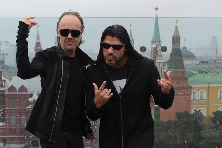 Участники группы Metallica Ларс Ульрих (слева) и Роберт Трухильо в Москве Участники группы Metallica Ларс Ульрих (слева) и Роберт Трухильо в Москве