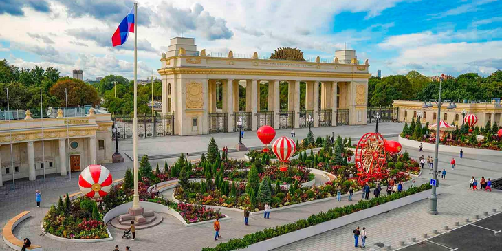 Собянин: Обновили главный символ Парка Горького — арку главного входа Собянин: Обновили главный символ Парка Горького — арку главного входа