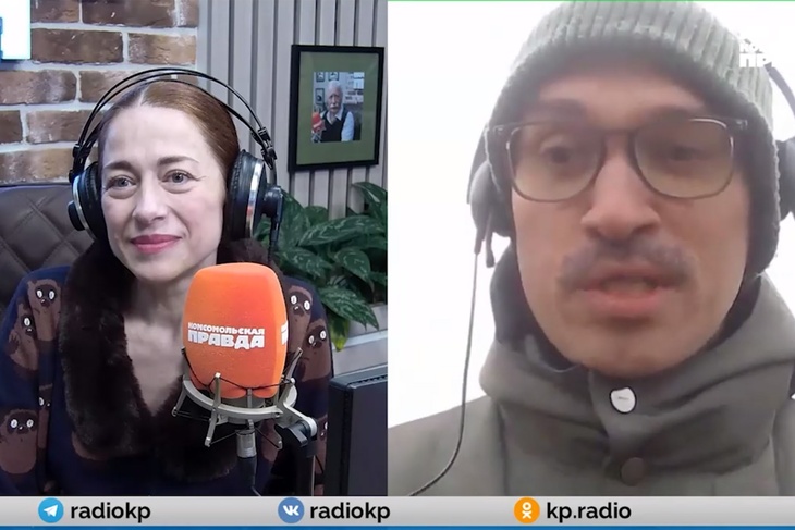 Главный редактор Радио «Комсомольская правда» Андрей Горбунов вышел в прямой эфир прямо с улицы Баренцбурга с острова Шпицберген Главный редактор Радио «Комсомольская правда» Андрей Горбунов вышел в прямой эфир прямо с улицы Баренцбурга с острова Шпицберген