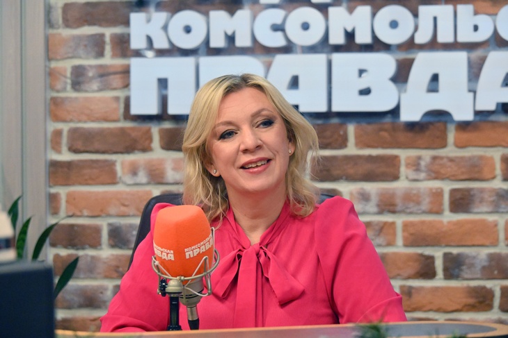«Это про преодоление себя, своих страхов»: Мария Захарова написала новую песню «Взлетаем на грозу»
