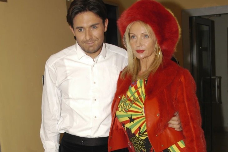 Роза Рымбаева блять Кәрі сақалды ата мен жас әйелдің порносын көріңіз