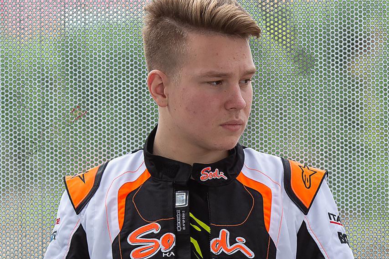 Артем Косарев: фотогалерея